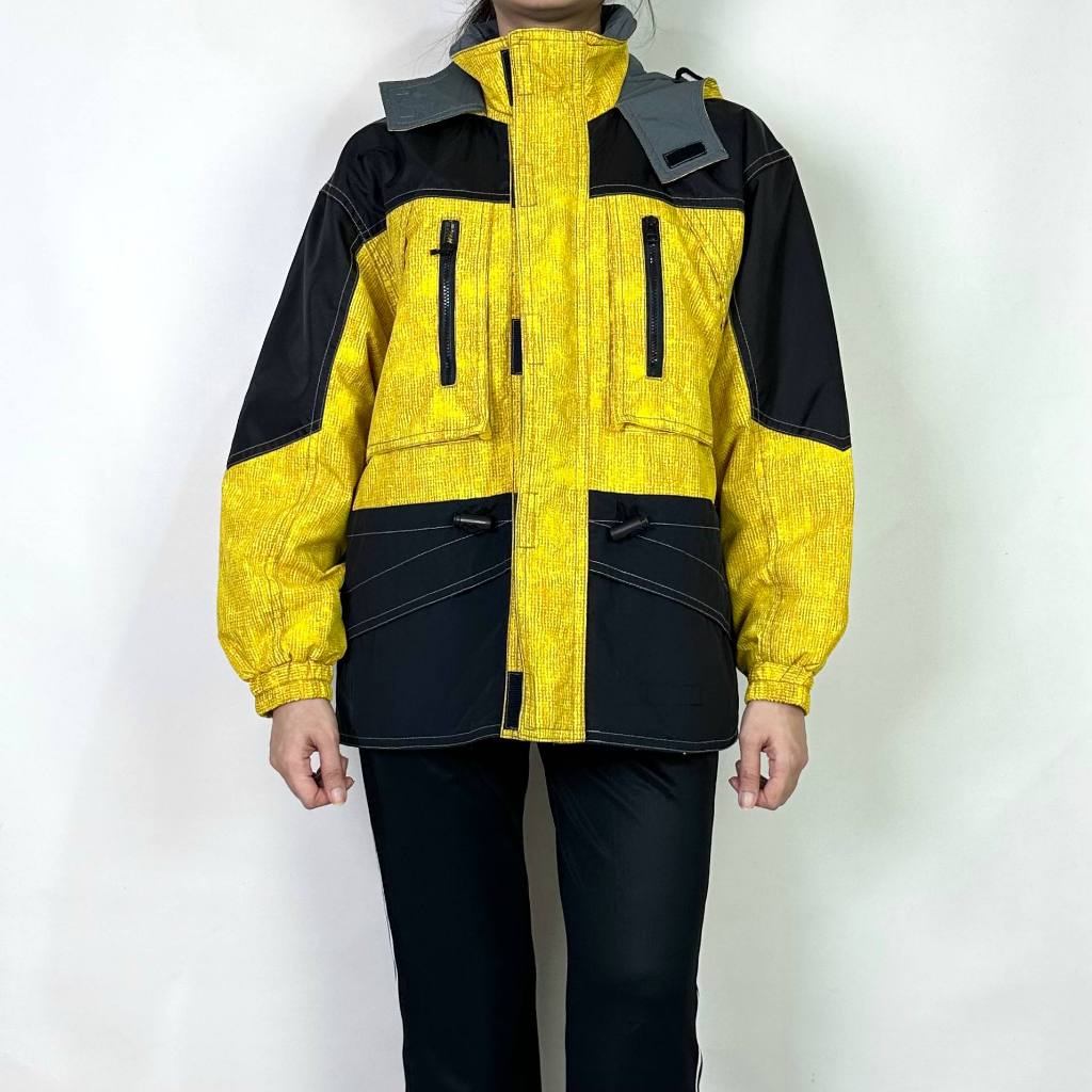 Jaket Gunung Wanita Fablice size tb 150 (seperti baru) anti air 100% original 190825H