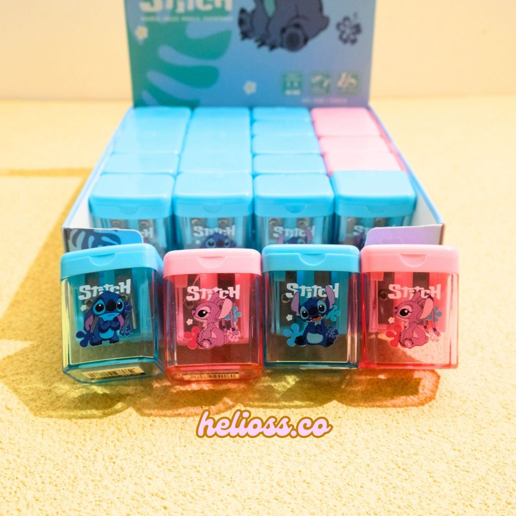 

SERUTAN PENSIL MOTIF STITCH RAUTAN PENSIL DUA LUBANG MOTIF STITCH LILO OROTAN STITCH TERMURAH HELIOSS.CO