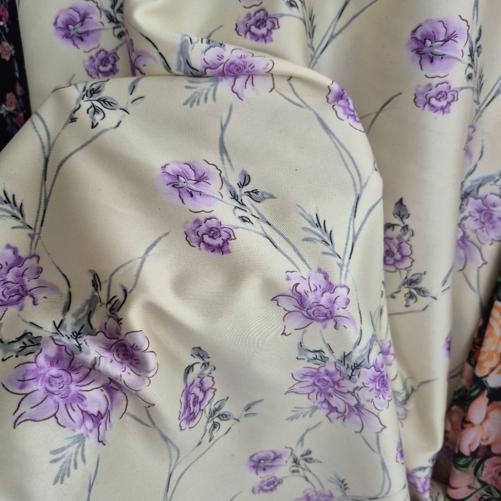kain saten motif-kain satin motif bunga garment import-harga persetengah meter