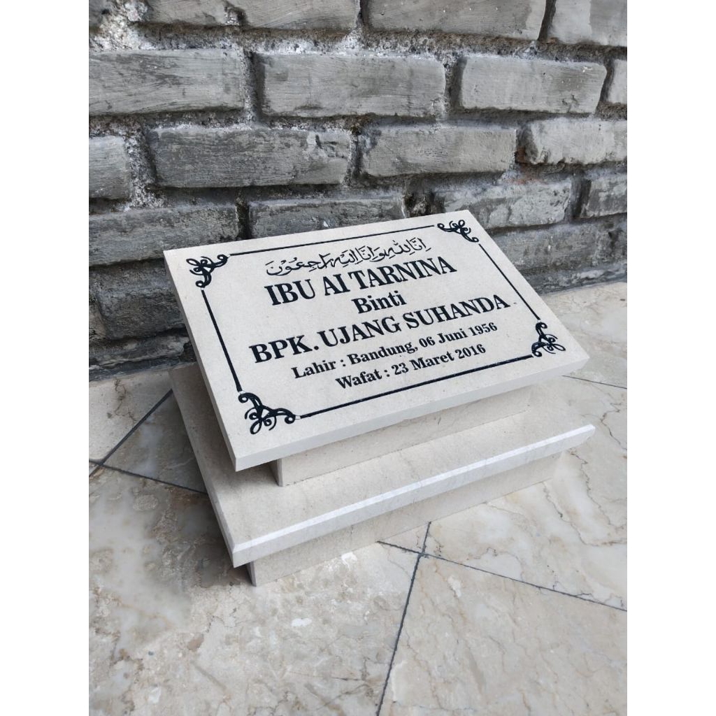 BATU NISAN DUDUKAN KEPALA MARMER TERMURAH TERBAIK