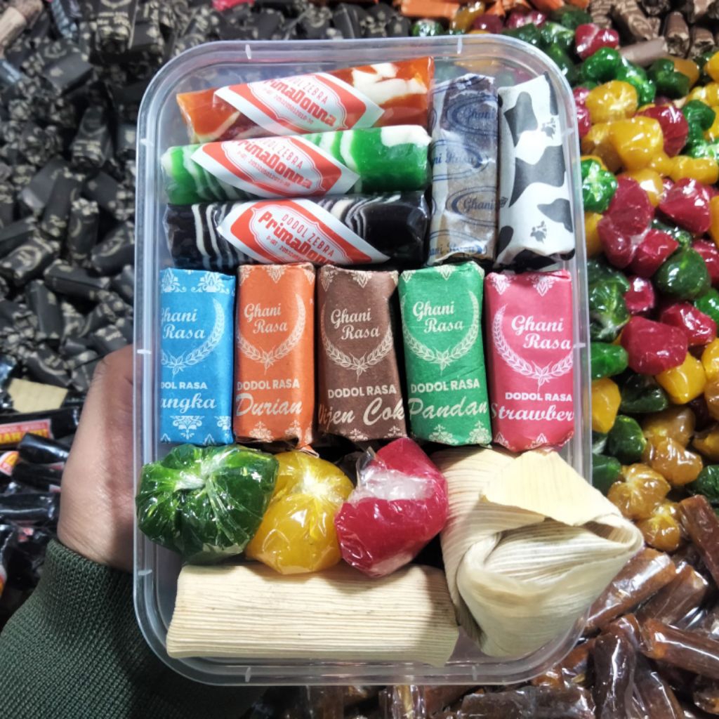 

Dodol Garut Mix Aneka Rasa 1kg Dodol Garut Manis Legit