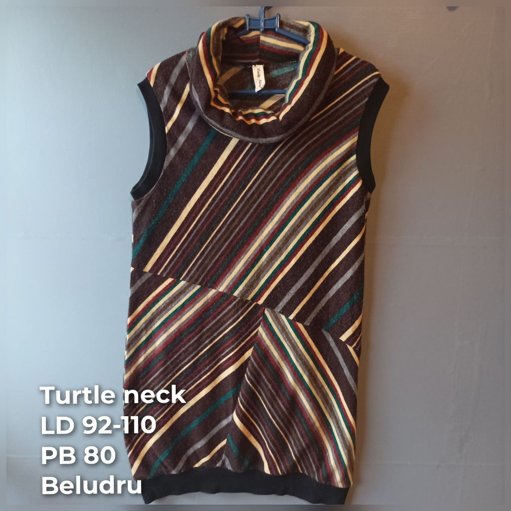 kutung turtle neck second preloved