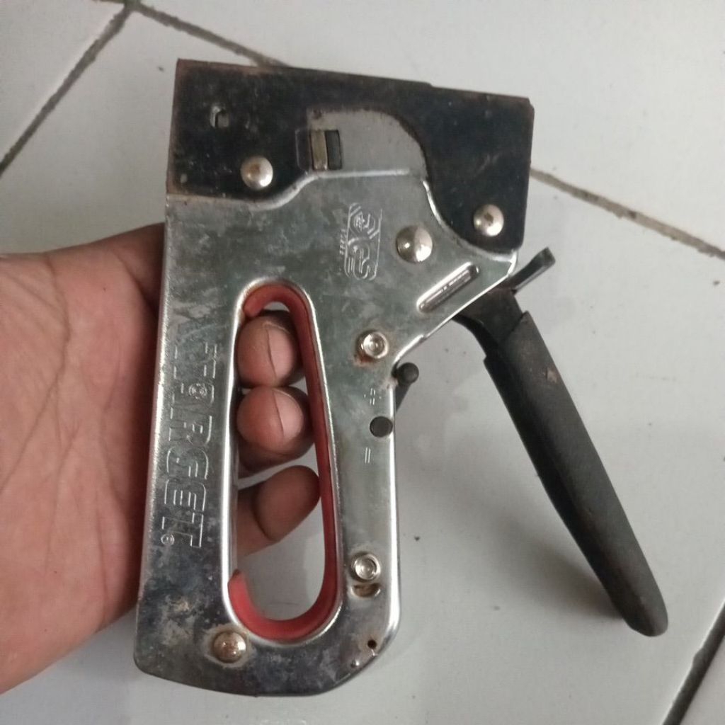 

steples tembak bekas