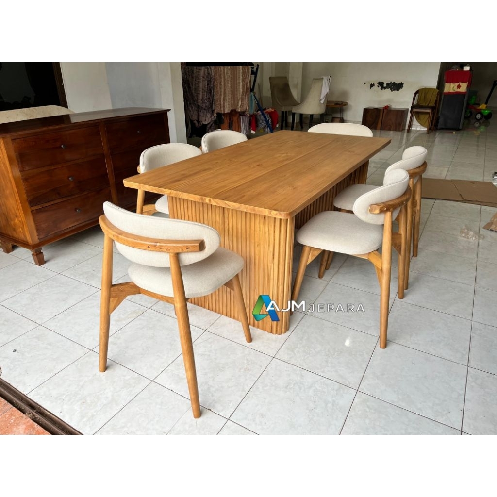 Set meja makan minimalis jati model terbaru.meja makan kayu jati