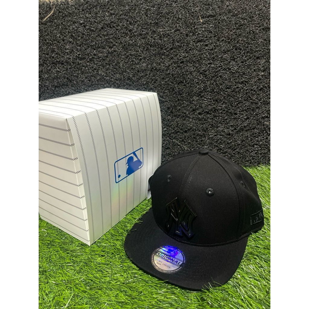 SNAPBACK Logo Besi NY List Hitam Tebal Bahan Hitam Topi Premium MLB