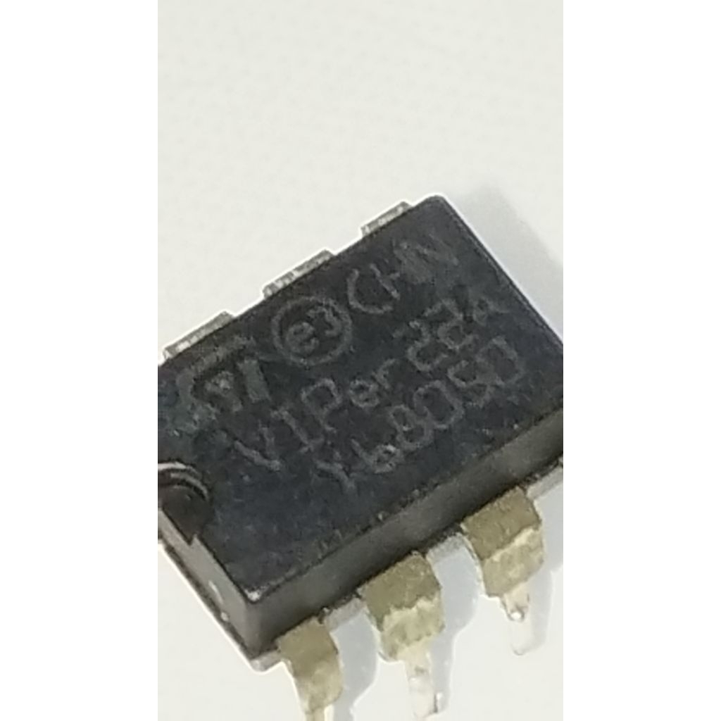 IC VIPer 22A Y6850