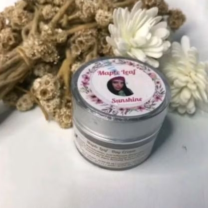 Maple leaf skincare siang