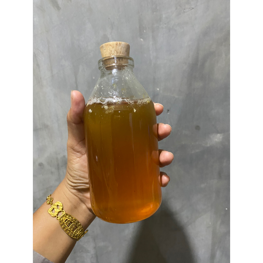 

madu hutan asli Sumpur kudus 225 ml