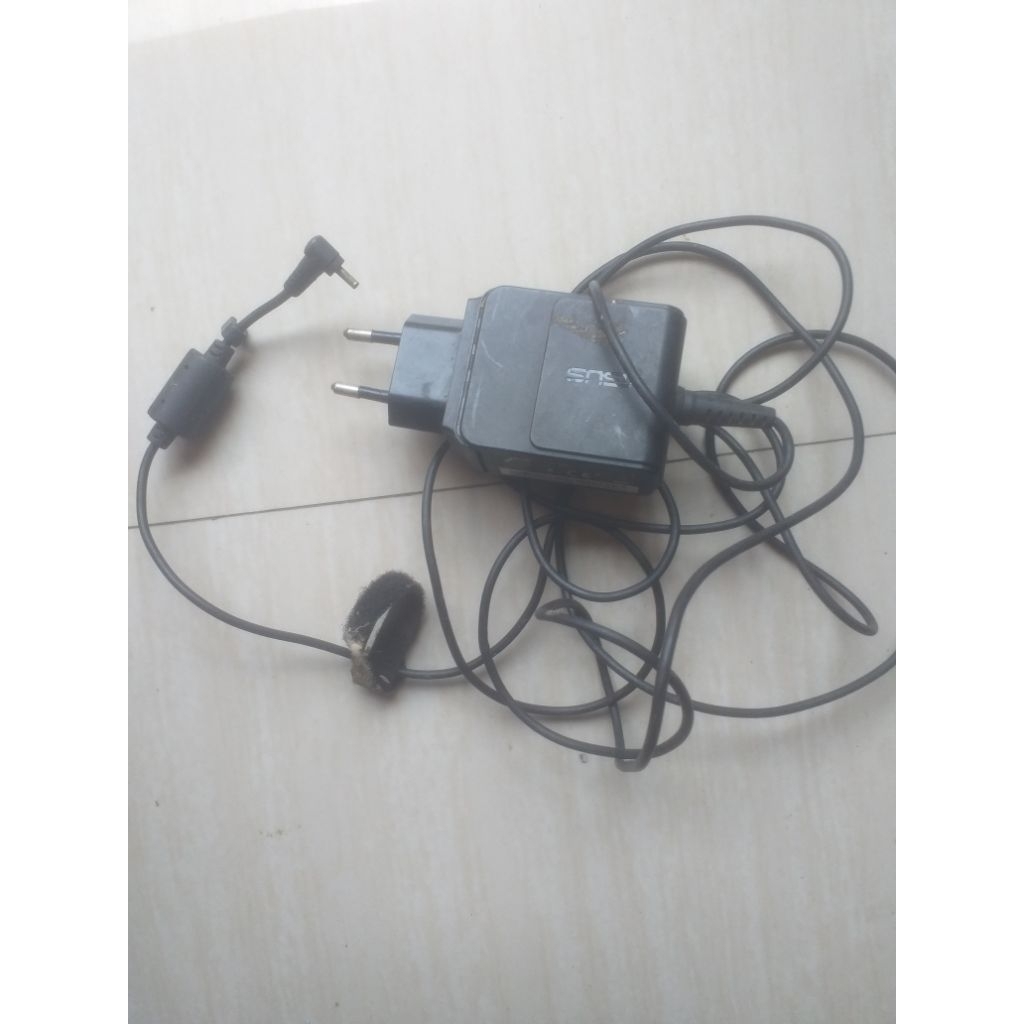 Adaptor Laptop Asus  charger Asus Original