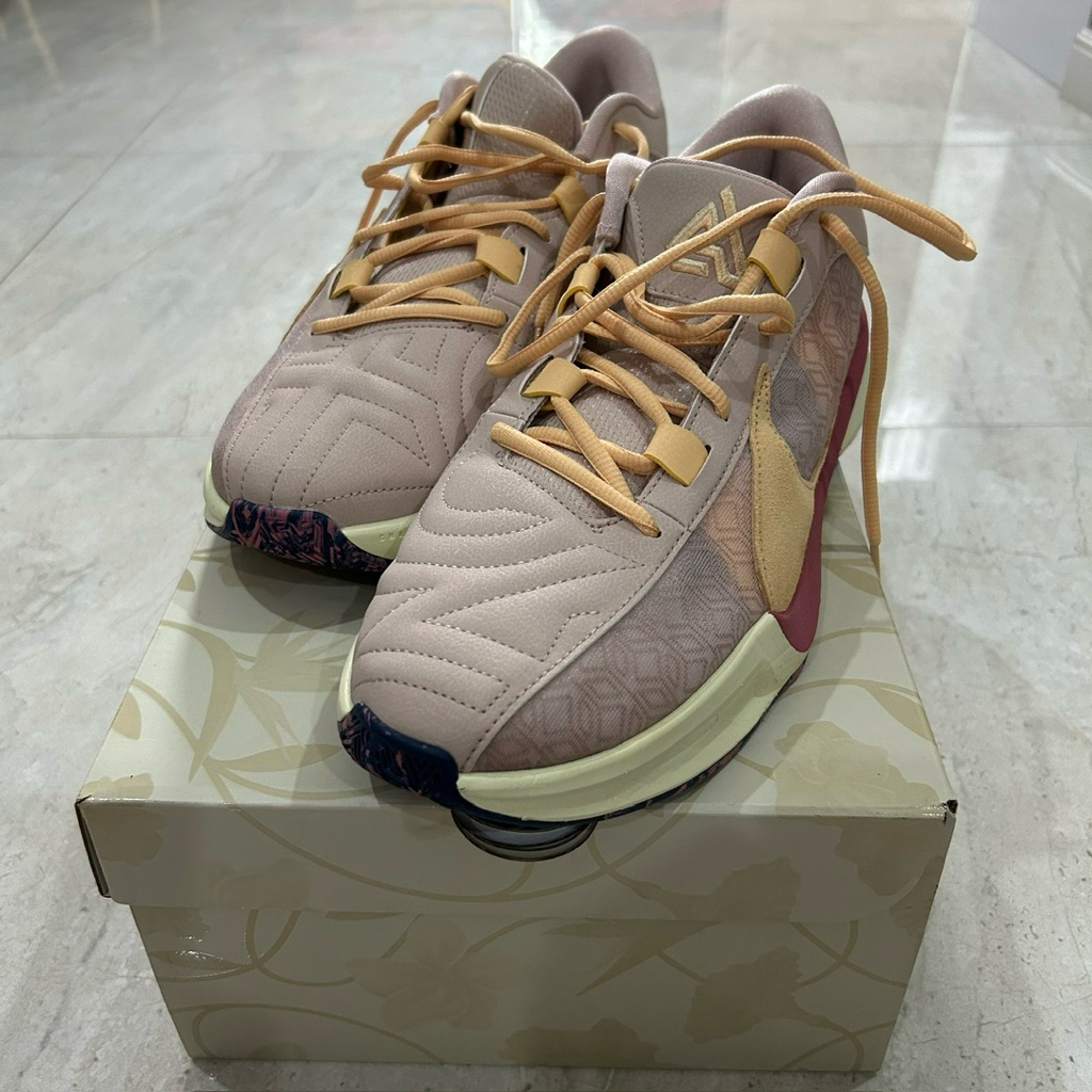 NIKE ZOOM FREAK 5 EP FOSSIL STONE MEN BASKETBALL SHOES size EU 46