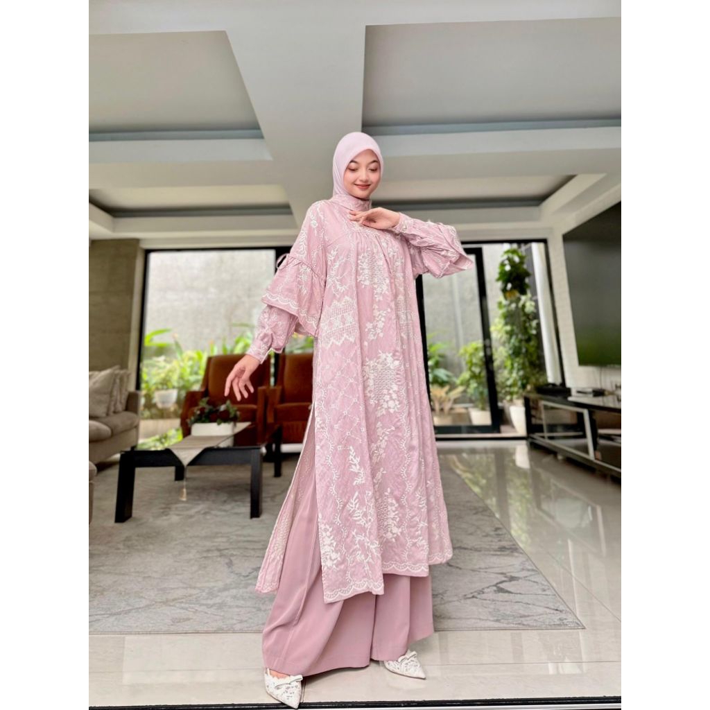 AREEBAH ONE SET BY AYOU MIZZURA