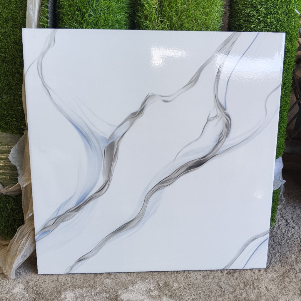 keramik 50x50 putih motif salur (glossy)/ )keramik lantai ruangan / keramik glossy motif salur/ kera