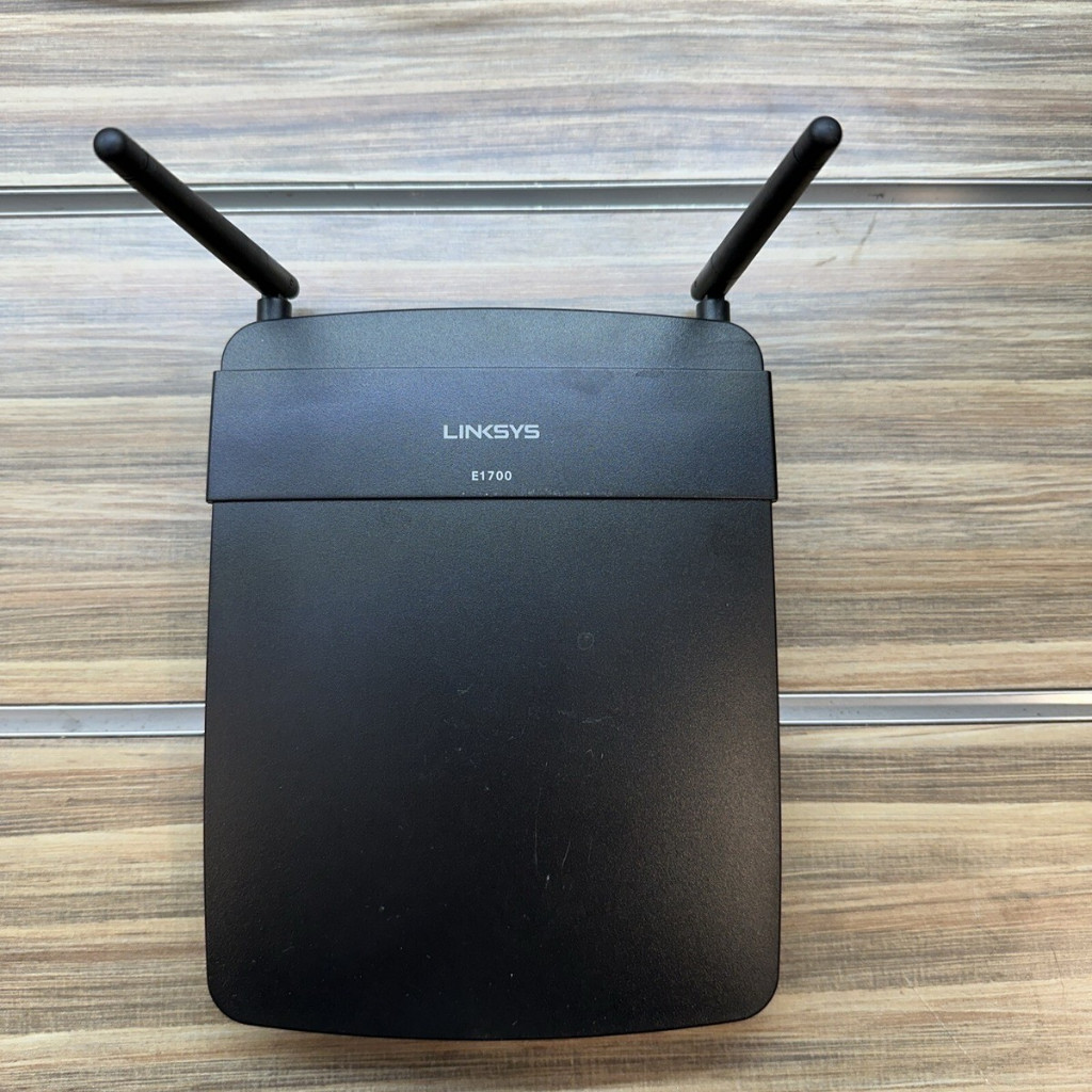 Linksys E1700 N300 300Mbps Gigabit Wireless Router AP