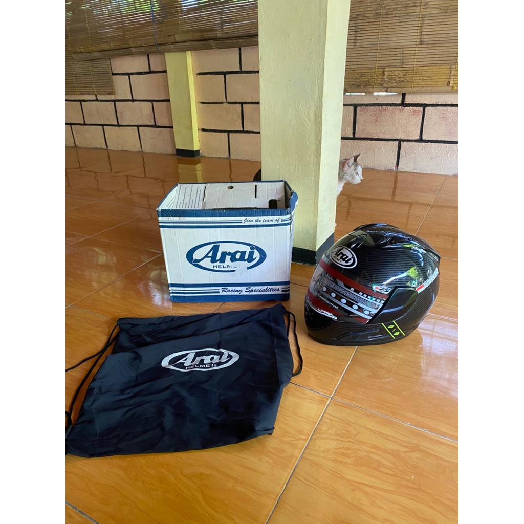 Helm Arai kw super full Carbon