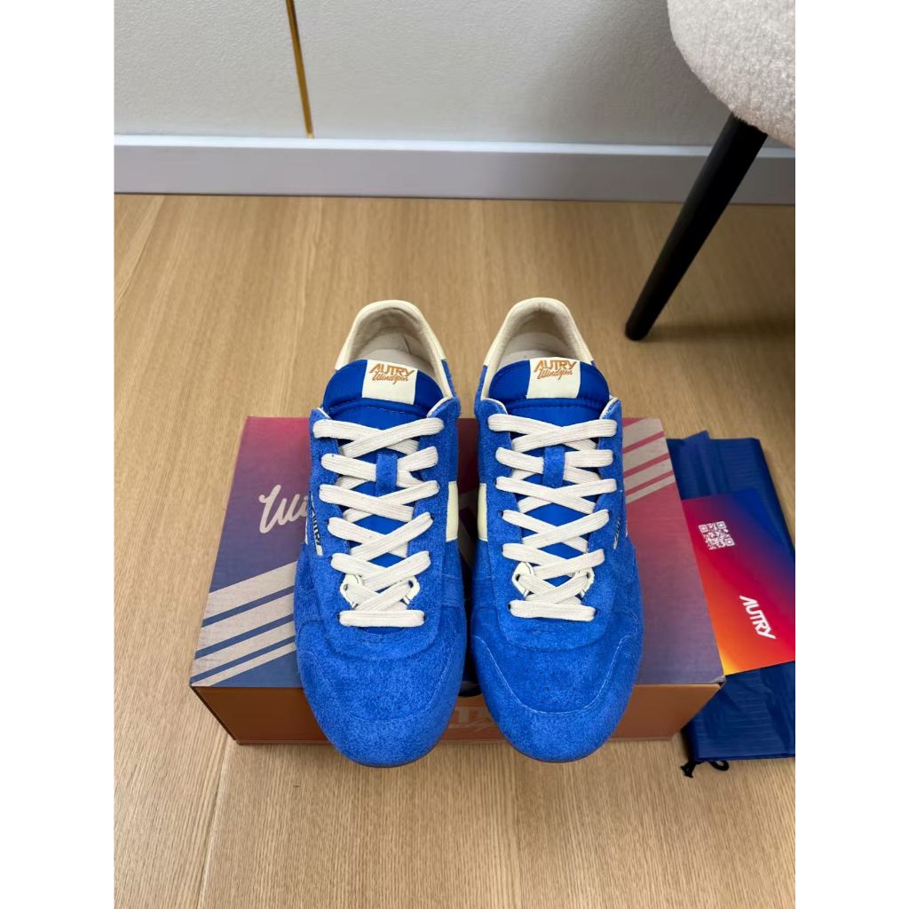 AUTRY WINDSPIN Comfortable and Versatile Low cut Life Casual Shoes for Men, Blue