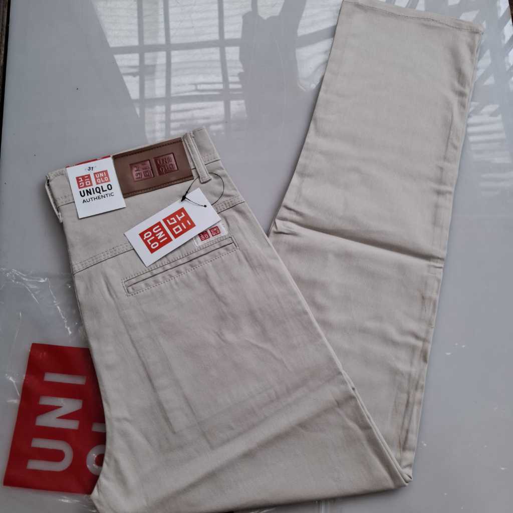 UNIQLO Celana Cinos pria slim fit Celana Panjang pria Terbaru