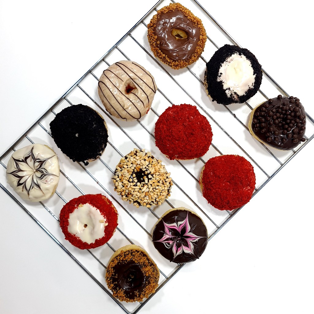 

Donat susu Lyola Bakes pengiriman instant sameday dari bekasi utara