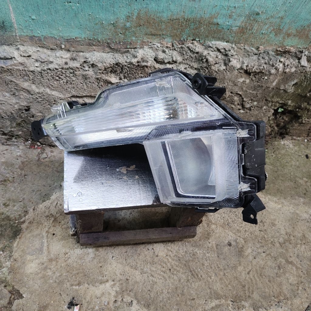 Foglamp fog lamp Lampu Kabut Wuling Confero Original