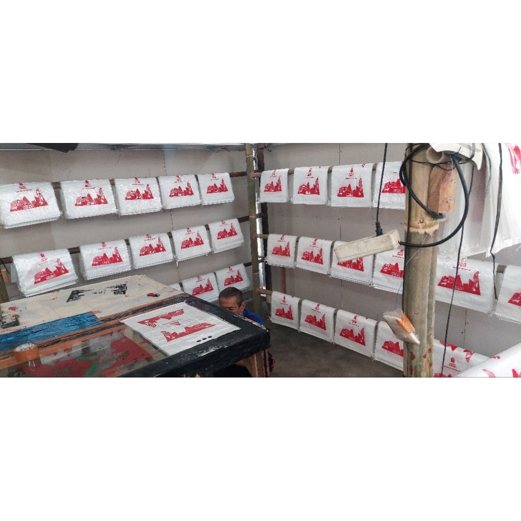 

karung beras laminasi 25kg custom 1 warna