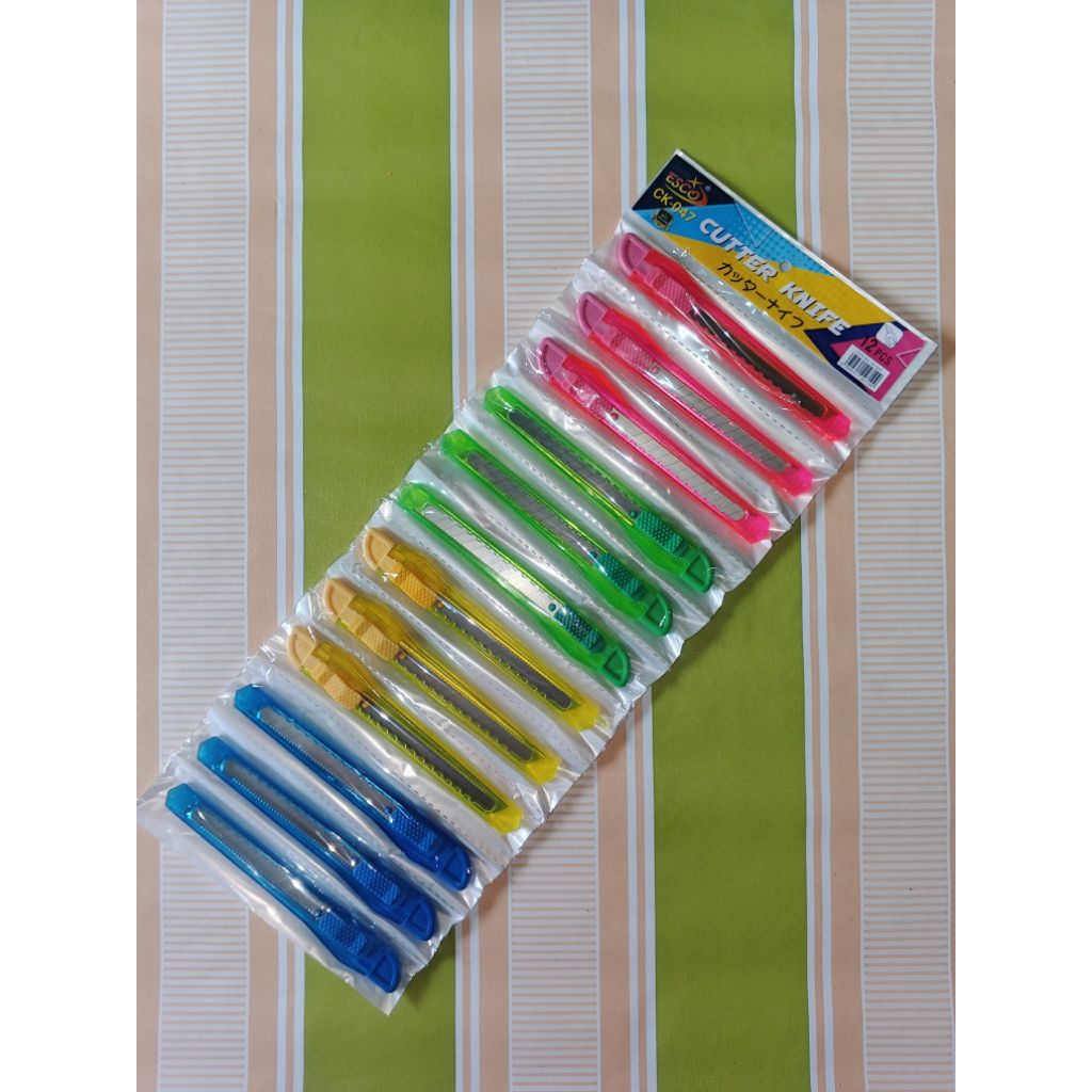 

Cutter/kater kecil tajam murah