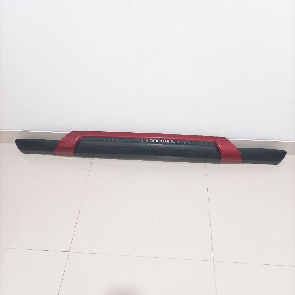 Tanduk Bemper Belakang/ Cover Bemper Belakang Avanza Xenia Veloz tahun 2016-2018 Original