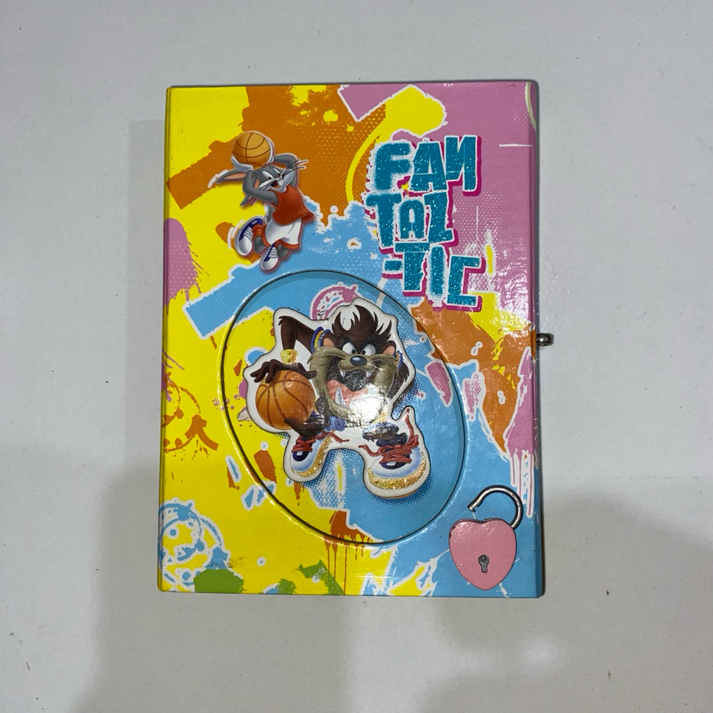 

Notebook Buku Diary Fantaztix kiky gembok kunci (UNSEALED)