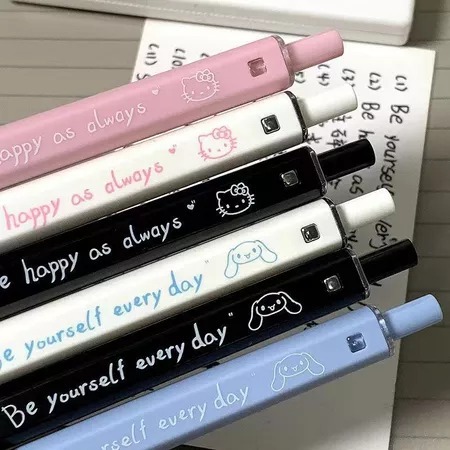 

Kiddypicks - Pena Gel Kotak Persegi Karakter Sanrio Lucu - Hello Kitty & Cinnamoroll - Hitam, Praktis, dan Stylish