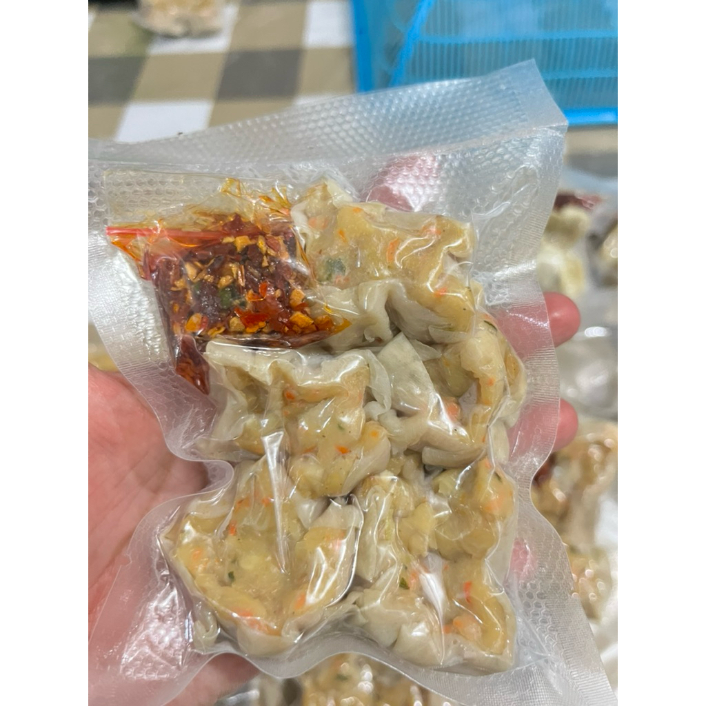 

Dimsum Ayam Chili Oil