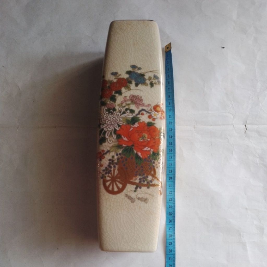 pajangan keramik vas bunga antik