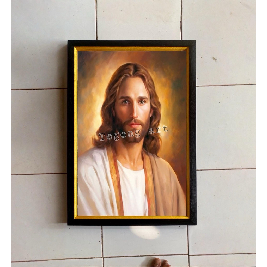 hiasan dinding lukisan cetak gambar Tuhan Yesus plus bingkai ukuran 65 x 45 cm