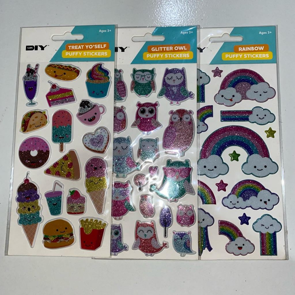 

Sticker owl dessert rainbow timbul logo (SEALED)