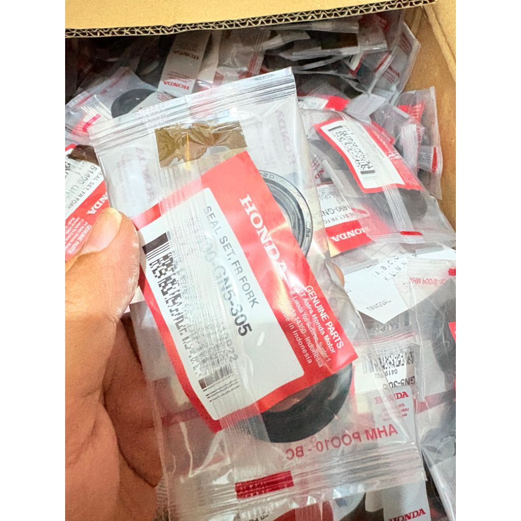 Seal Shock Depan Honda Original Hgp (51490-GN5-305)