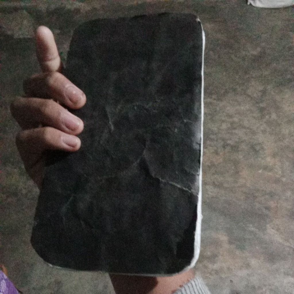 

Hp buatan, dari kardus costum.