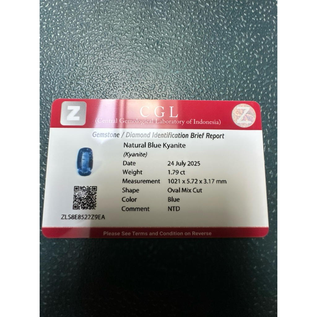 Natural Blue Kyanite