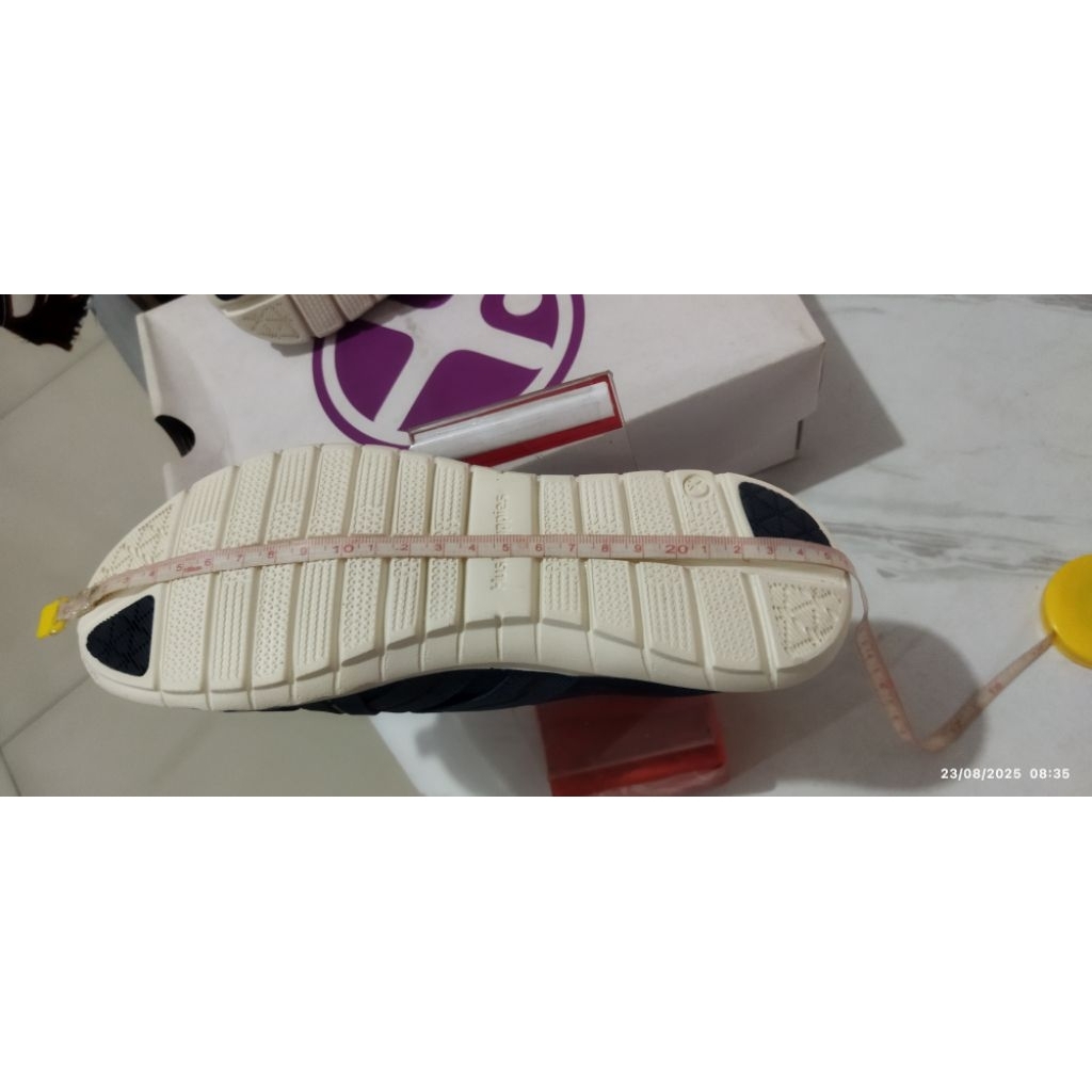 sepatu wanita casual hush puppies