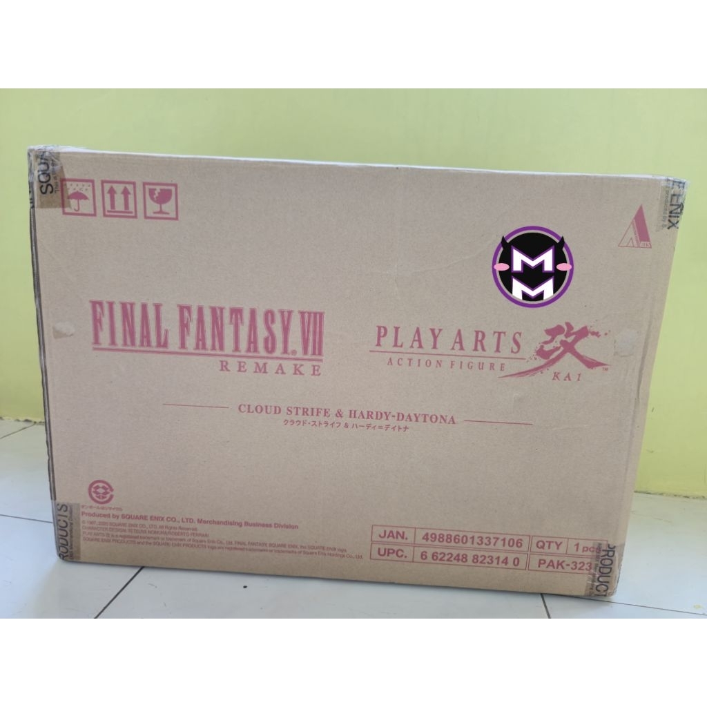 Final Fantasy 7 remake Playarts Kai Cloud & Daytona