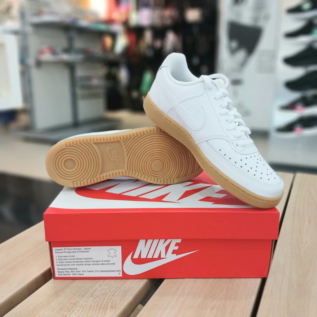 Sepatu Sneakers Pria - NIKE Court Vision Low - White Gum Light Brown [CD5463-105] - Original