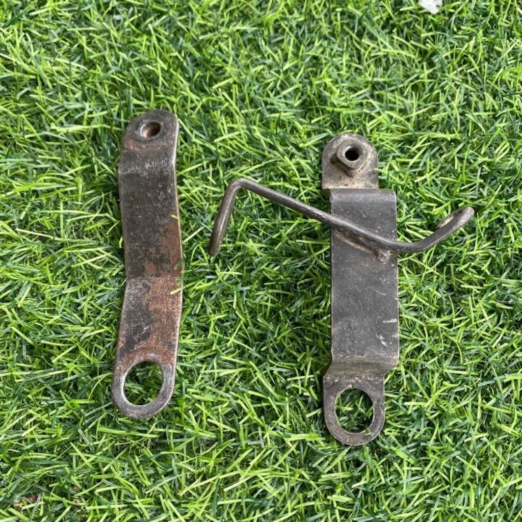 Breket Brecket Besi Dudukan Sayap Yamaha Vega R New Original