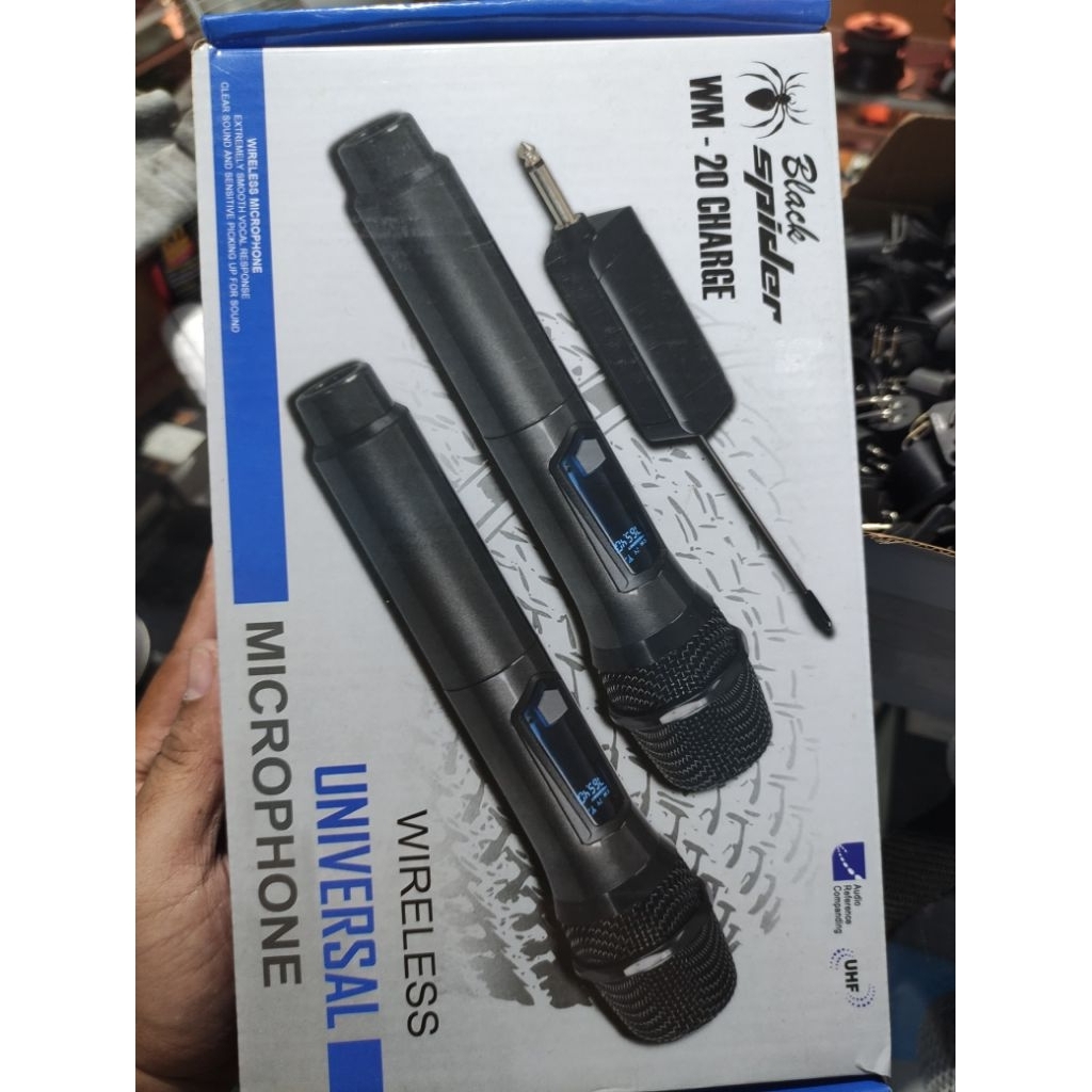 Mic Wireless Black Spider WM20 WM-20 WM 20 Charge Original UHF 2 Mic Genggam Handheld Bisa isi Ulang