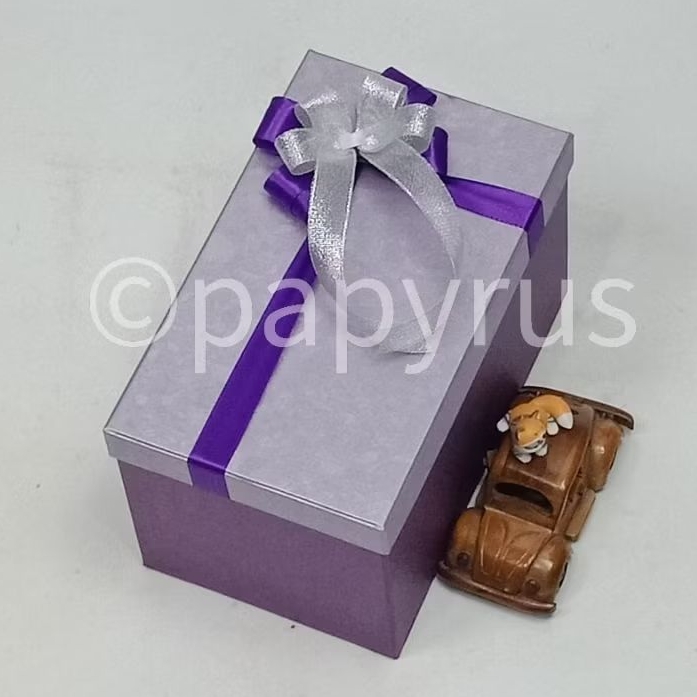 

PAPYRUS Kombinasi 15x25 Tinggi 15cm Kotak Kado Gift Box Hardbox Hampers V3