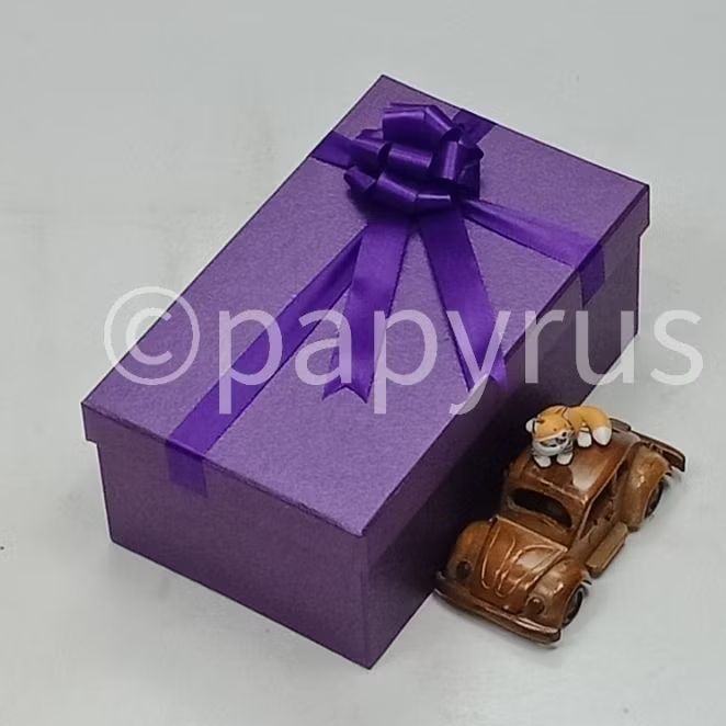 

PAPYRUS 15x25 Tinggi 10cm Kotak Kado Gift Box Hardbox Hampers V1
