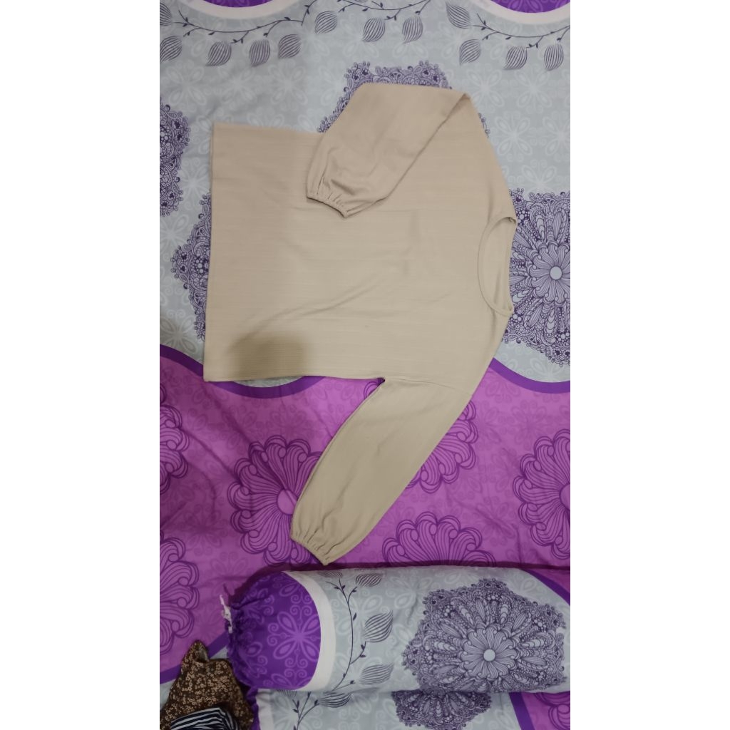 Blouse Rajut  Atasan Wanita Polos Lengan Balon