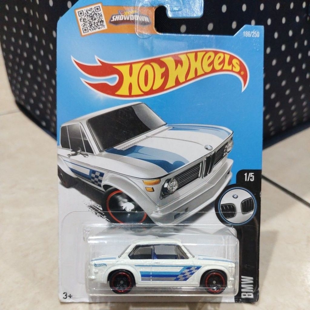 Hot wheels BMW 2002 white