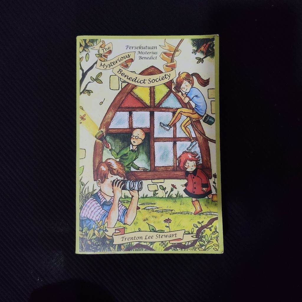 Buku Original • Persekutuan Misterius Benedict - Mysterious Benedict Society / TRENTON LEE STEWART