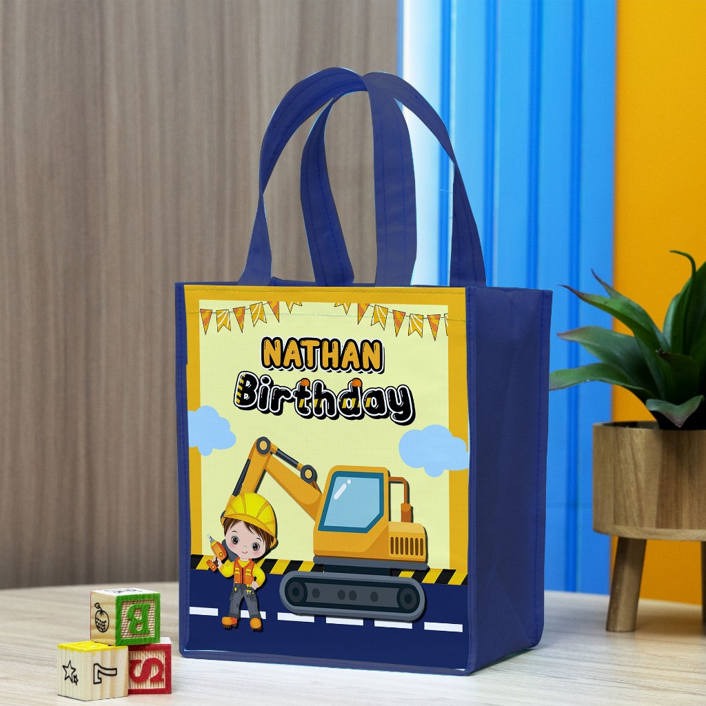 

Hampers Souvenir Ulang Tahun Anak Motif Excavator, Tas Ultah Anak Ukuran T25 P20