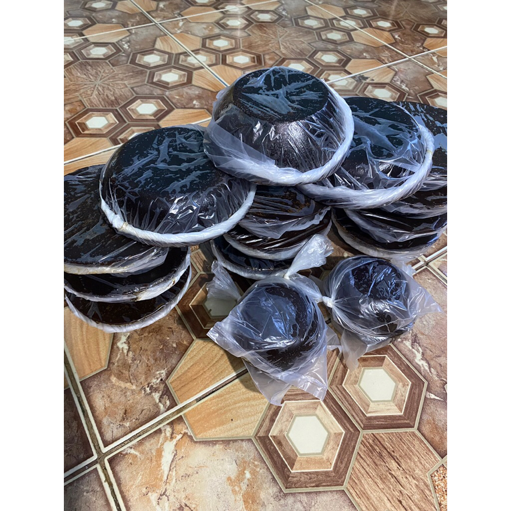 

Gula batok palembang untuk pembuatan cuko pempek dll