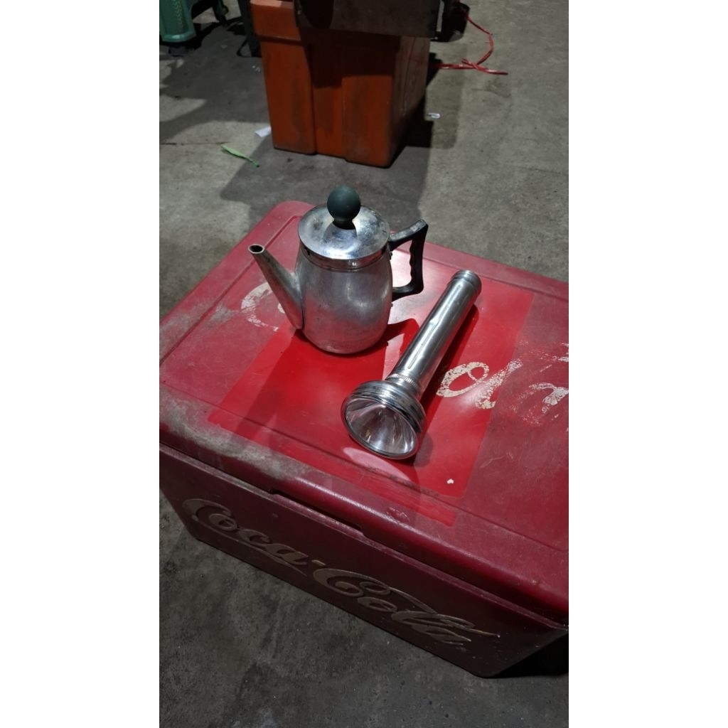 Cangkir Senter eveready 65rb  jadul antik vintage display lawas kuno anggap mati