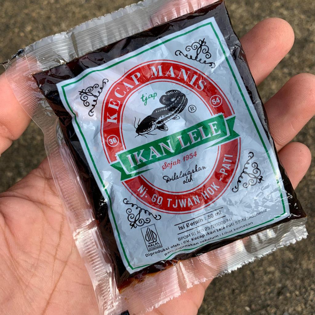 

Kecap Hitam Manis Cap Ikan Lele Ukuran 50 ml Manis Gurih dan Enak