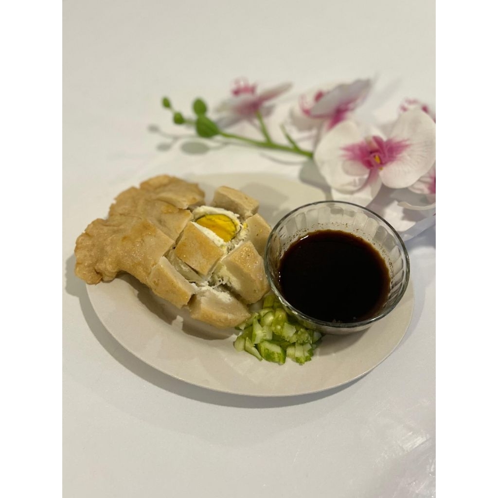 

Pempek Kapal Selam Vakum (ukuran besar isi telur utuh + cuko)