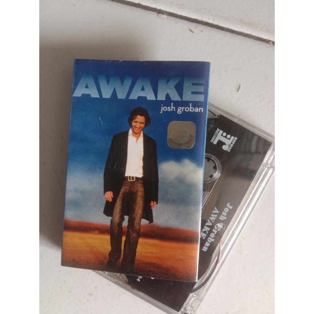 Kaset Pita Josh Groban Awake